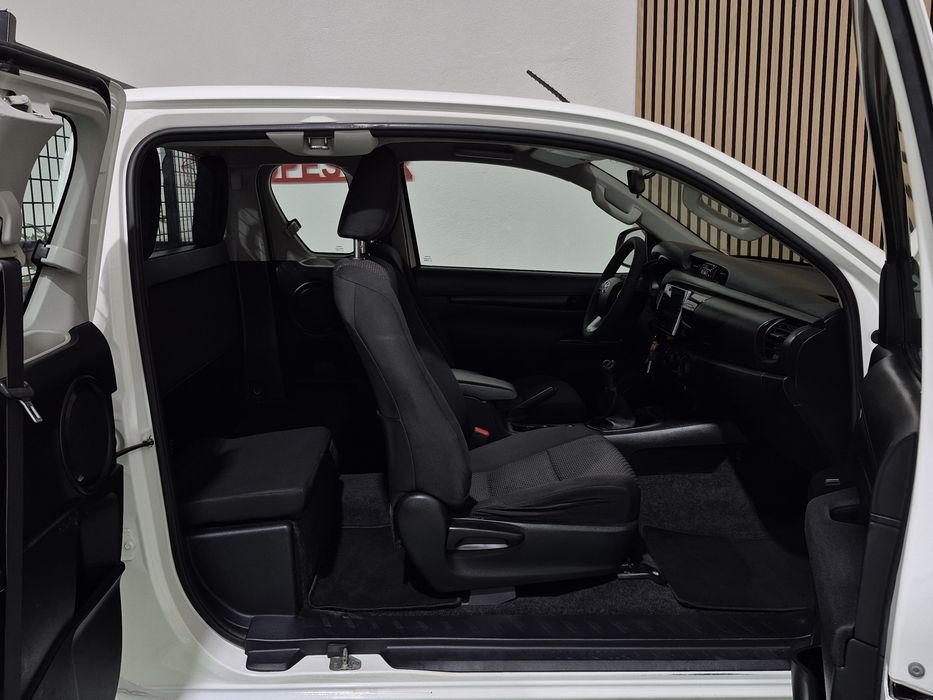 Toyota Hilux 2.4 D-4D - 2018 | GARANTIA | NACIONAL - 3 LUG