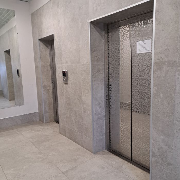 Простора 2к квартира на Фабричній