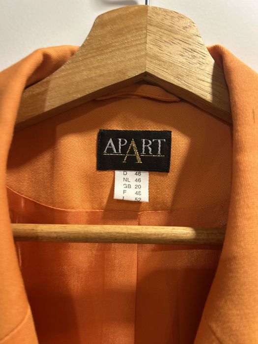 Marynarka i spódnica Apart 46 pomarańcz garsonka
