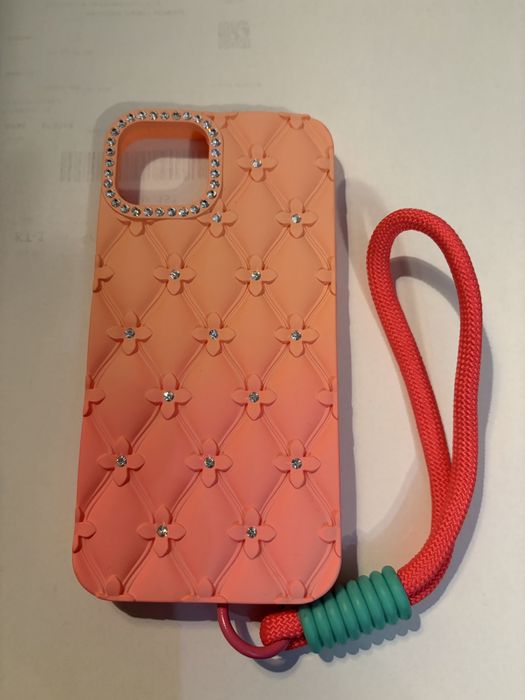 Etui na iphone 13