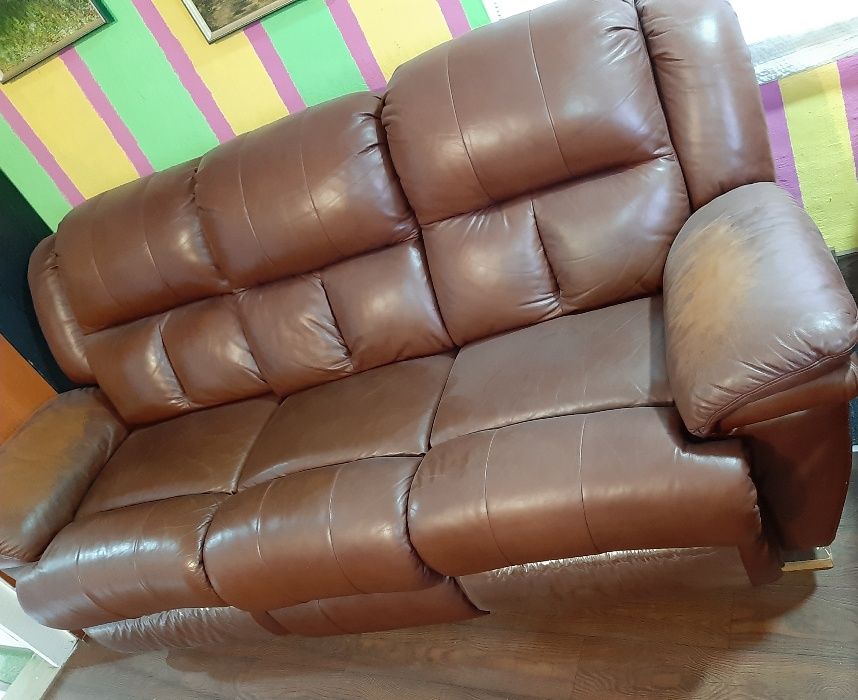 Кожаний диван СРОЧНО !!!