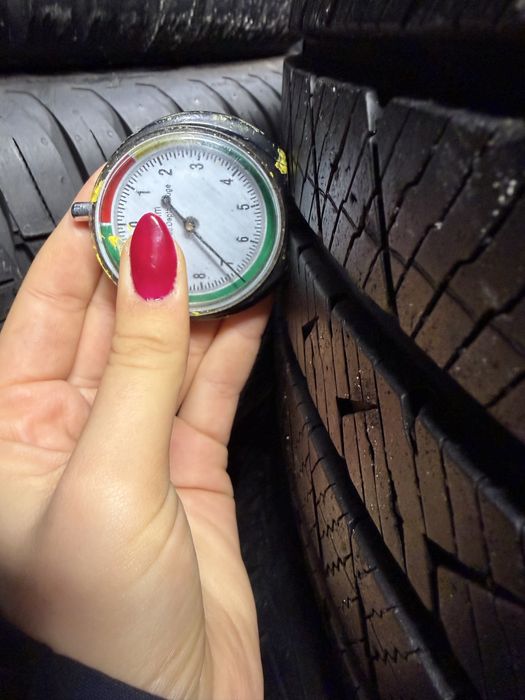 #Opony vredestein 235/45/19 para