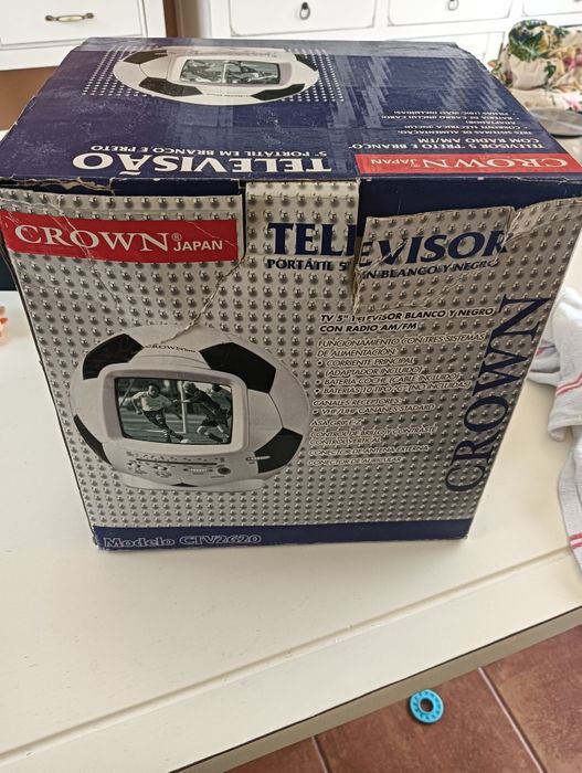 Televisão Crown CTV2620 Bola de Futebol - Vintage - Novo