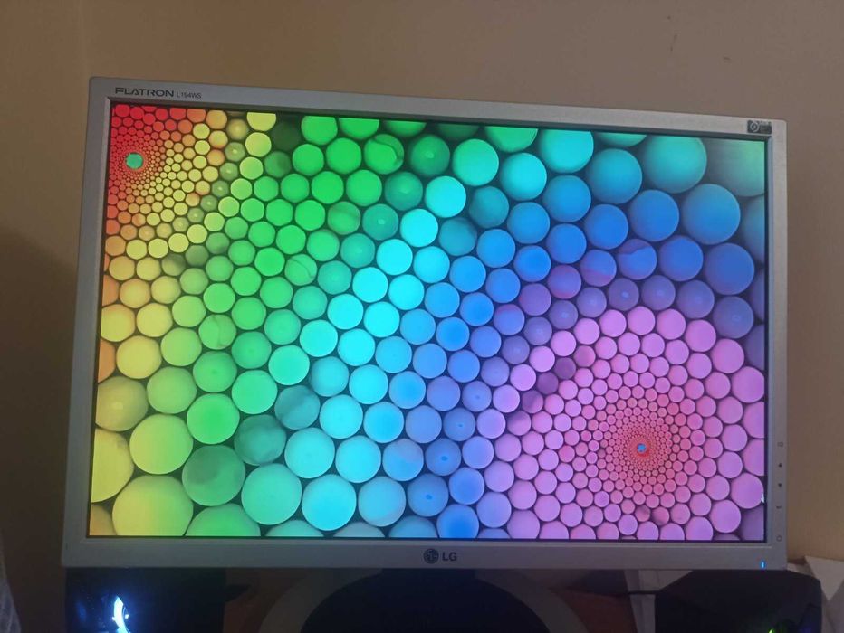 Продам монітор Lg l193ws