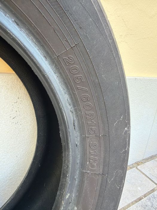 Pneu Yokohama BlueEarth 205/60 R15 91H