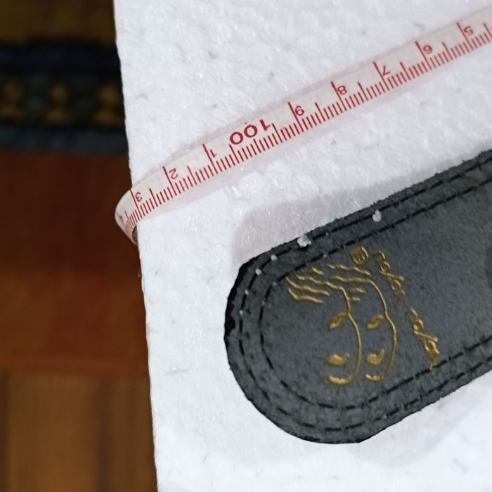 Cinto em Pele de qualidade Vintage Fivela Jesus Cristo Resina em Metal