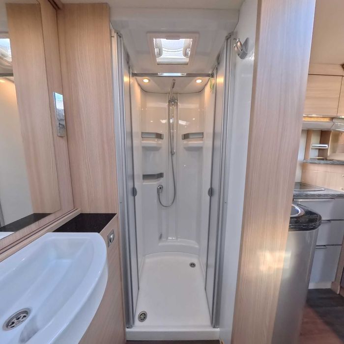 Autocaravana Burstner IT 680 G – 2016