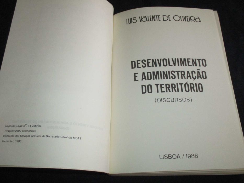 Livro Desenvolvimento e administração território Discursos