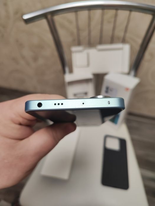 ИГРОВОЙ Xiaomi redmi note 13 Pro 5G, память 8+8-256гиг, как новый.