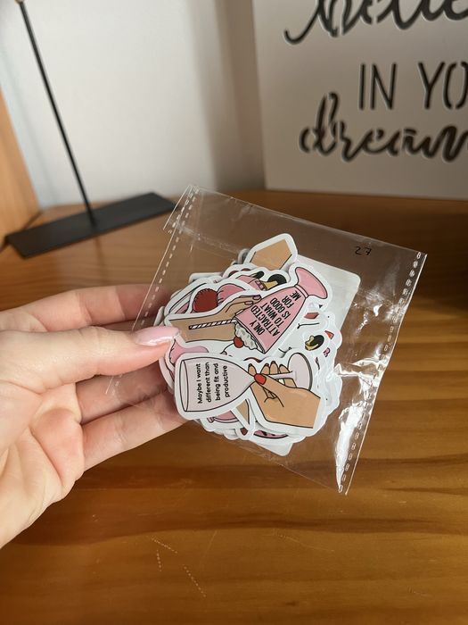 27 autocolantes novos