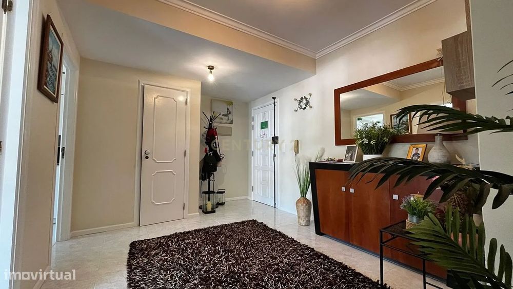 Apartamento T2 com Varanda e Vista em Viana do Castelo