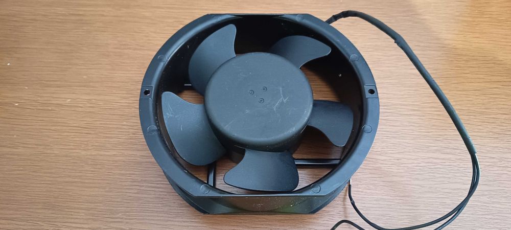 Ventilador axial Sunon