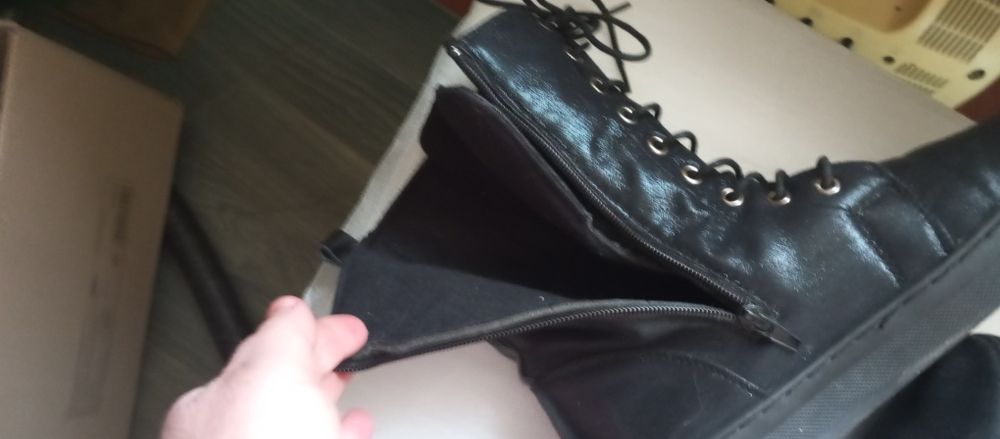 Ботинки жіночі розмір 40