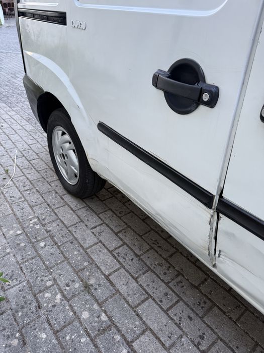 Fiat Doblò Cargo 1.9 JTD – 232.000 km – Inspeção 11/2026