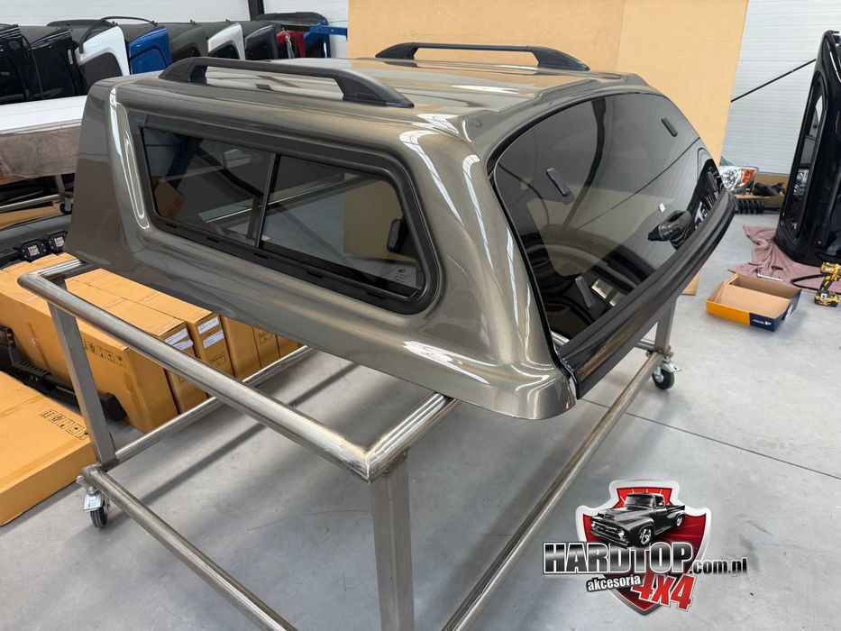 Zabudowa Paki PREMIUM HARDTOP (Szyby Przesuwne) TOYOTA HILUX 2015+ 4x4