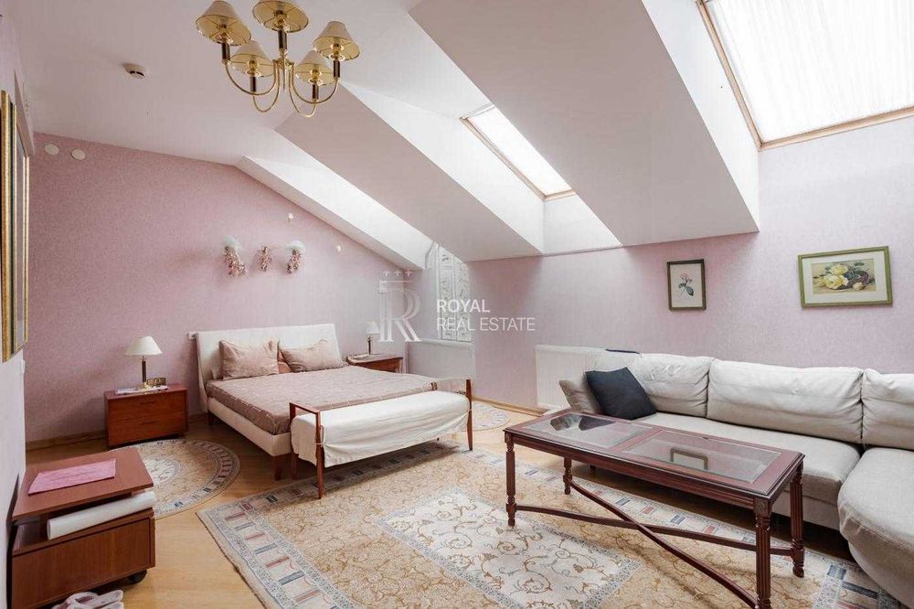 Продаж Квартира 5кім. 325м2 вул. Софіївська Дворівнева Газ Метро