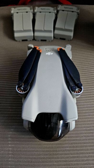 DJI Mini 3 + Comando RC-N1 + 3 Baterias + Carregador