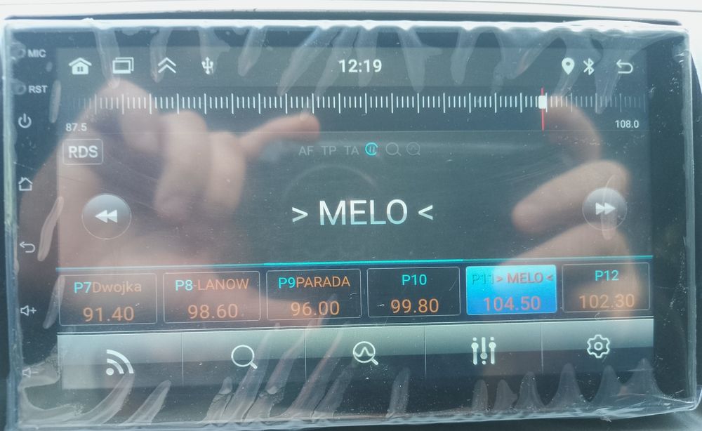 Radio android, GPS, wi-fi, bluetooth