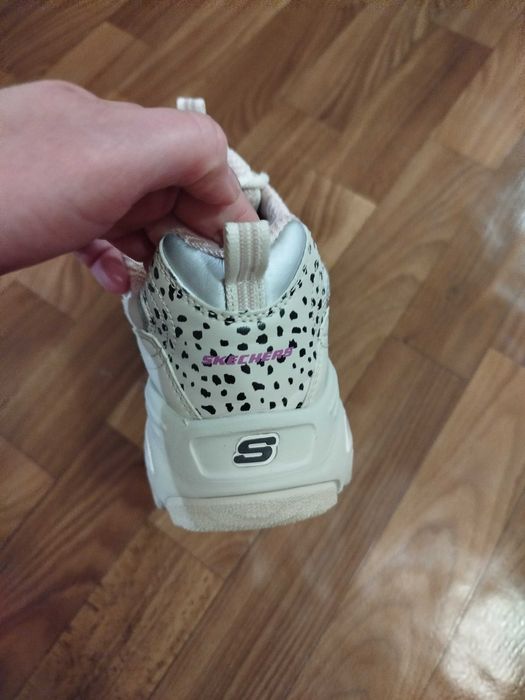 Кросівки Skechers