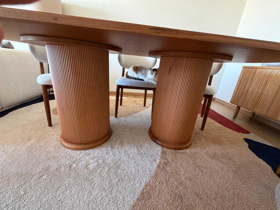 Conjunto 8&80 Mesa de Jantar e Cadeiras