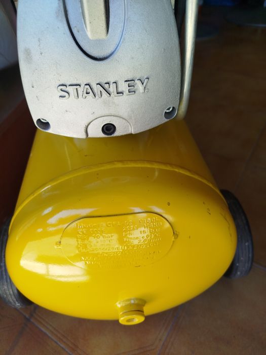 Vendo compressor da setatl novo por já não precisar dele