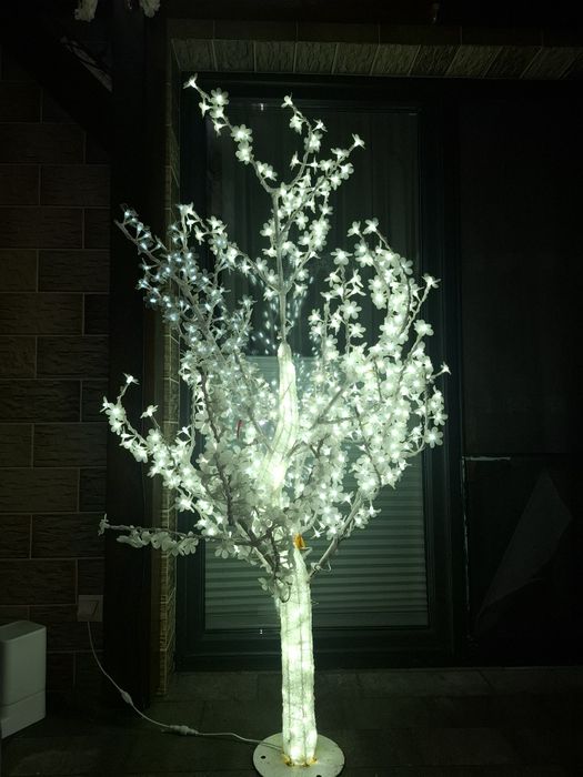 Drzewko świąteczne led białe