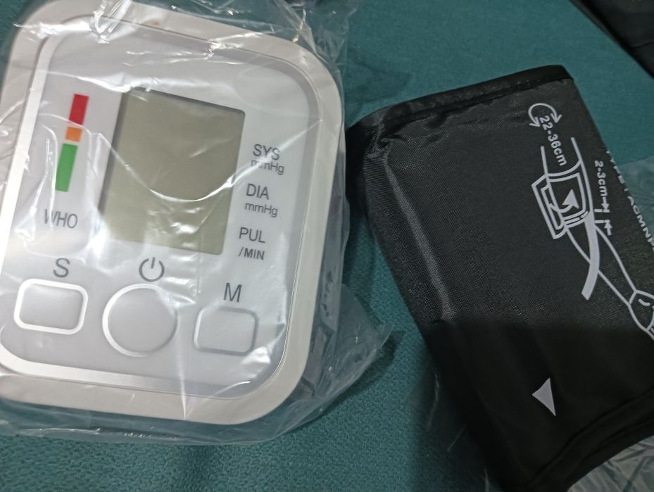 medidor de tensão arterial eletrónico de braço