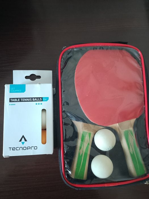 Набор тенисных ракеток 2+1 , набор тенисных мячиков 8 шт., чехлы