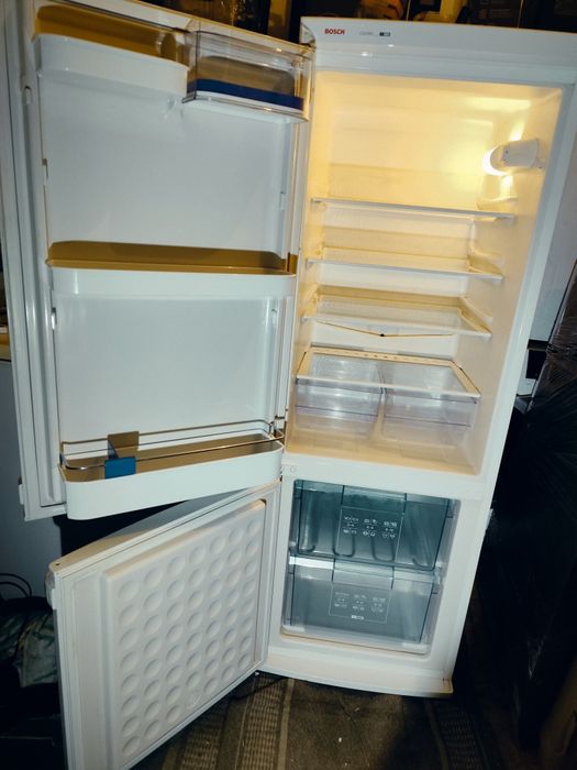 Lodówka, lodówko zamrażarka. Bosch