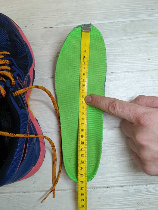 - Asics GEL-FujiTrabuco 6 Gore-Tex