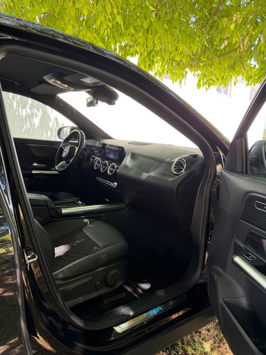 Mercedes EQA 250+