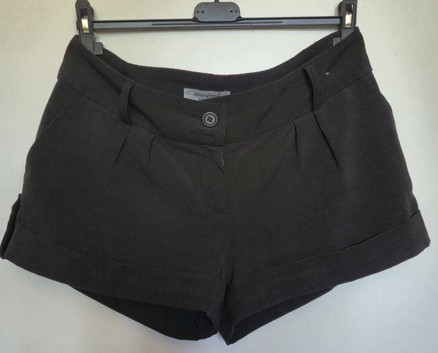Czarne spodenki w r. 40