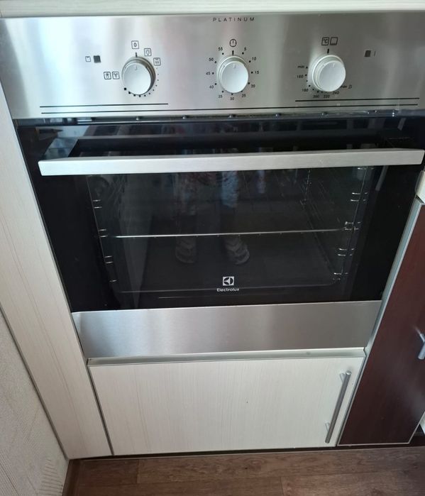 МИКОЛАЇВ Вбудована газова духова шафа Electrolux Platinum, нержавіюча сталь