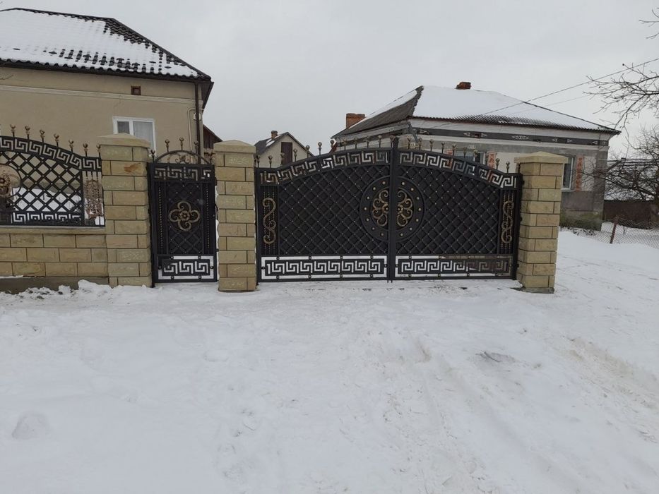 ДОСТУПНА ЦІНА кам'яні роботи Київ. Паркани з каменю, цоколі, підпірні стіни.  Роботи з каменем. Паркан з натурального каменю