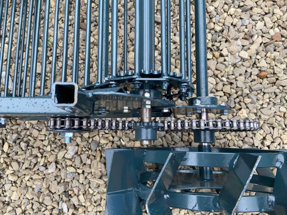 Копалка на мотоблок. Привід від колес. Транспортерна