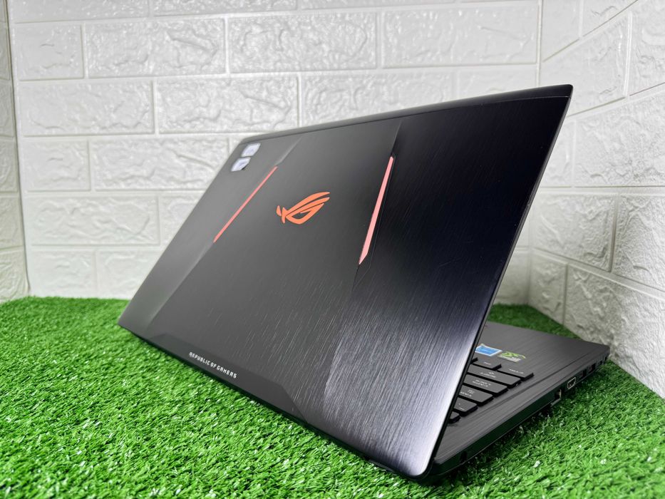 Asus Rog｜GTX 1050 Ti｜i7 7700HQ｜15.6" FHD｜OЗУ 16 gb｜SSD 256 gb + 1 tb