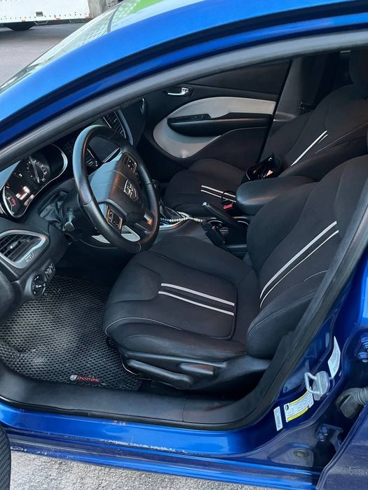 Продам своє авто Dodge Dart