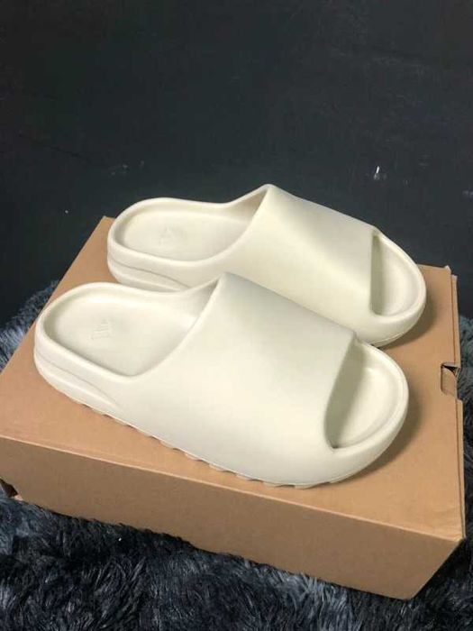 Adidas Yeezy Slide Bone R.38