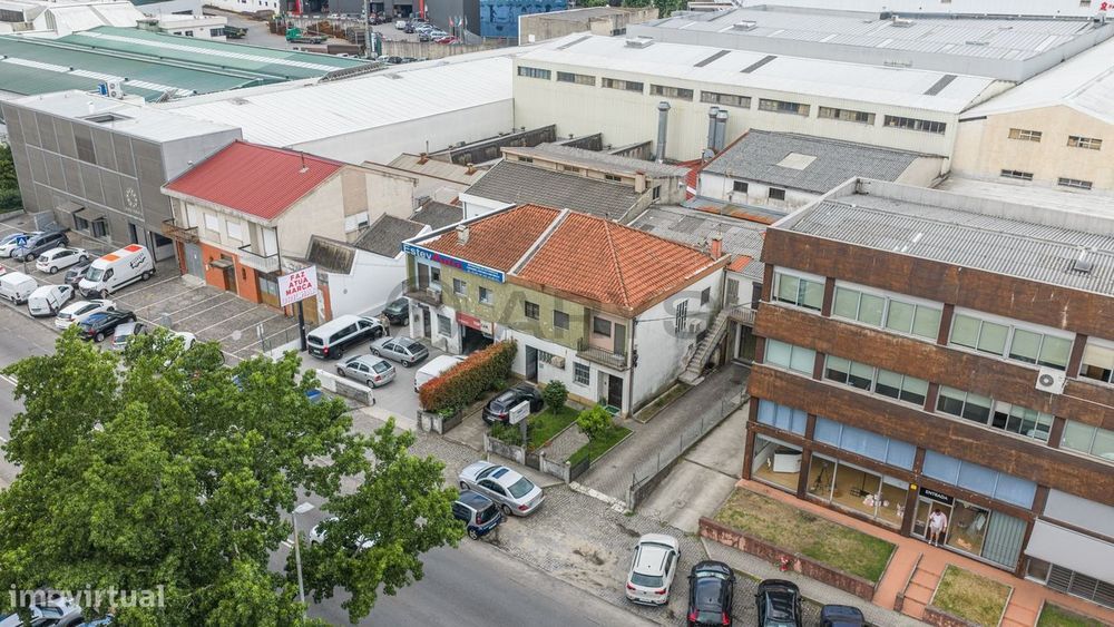 Armazém e Habitação em Ferreiros