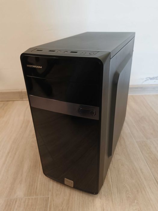 Mocny PC: Intel i7-7700K | 32GB RAM HyperX | SSD | Kompaktowy i Cichy