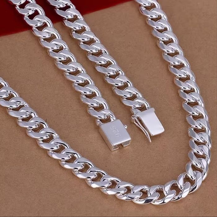 Цепочка Серебро стерлингове с пробой 925 .ширина 10мм