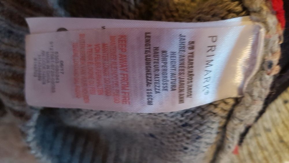 Sweterek świąteczny Renifer 116 cm