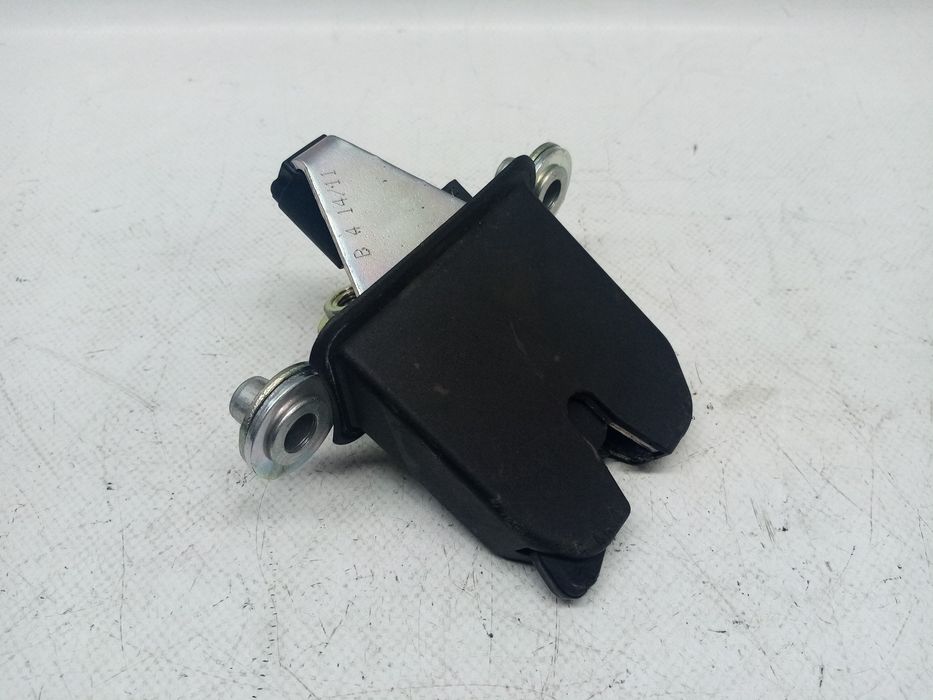 Fechadura / fecho da mala SKODA Octavia II Break (1Z5)