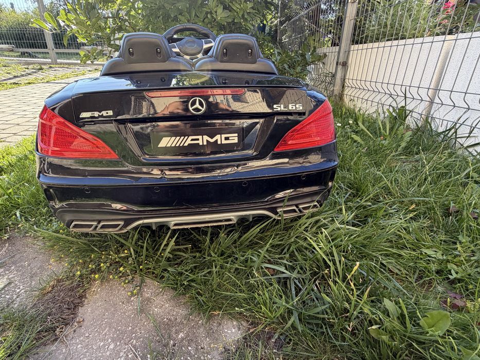Samochód dziecięcy na akumulator Mercedes AMG SL65