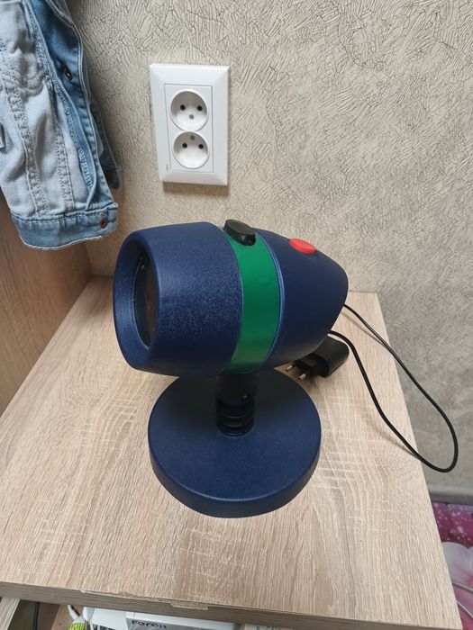 Лазерний зірковий проектор Star Shower Motion Laser Light 8003 вологоз