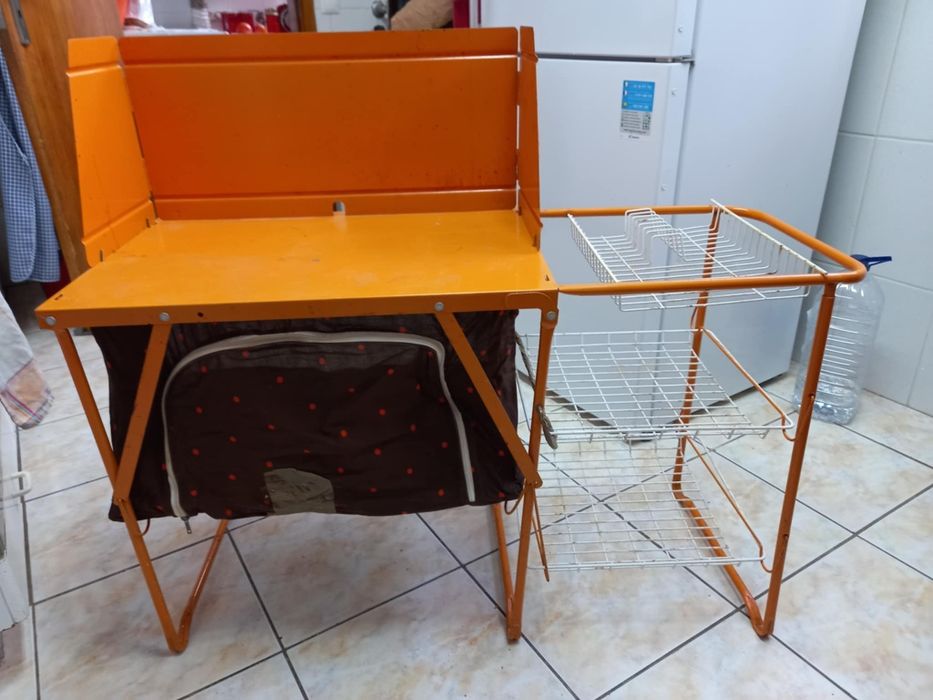 Móvel de cozinha dobrável de campismo