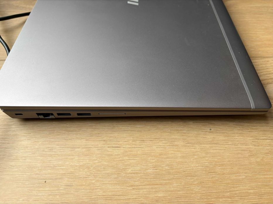 HP ZBook 15 G5 / i7-8850H / 32GB RAM / 512+256 SSD / Quadro P2000 / Win11 Pro