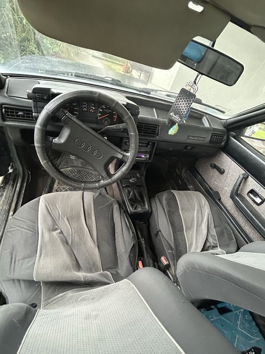 Продам    Audi    80