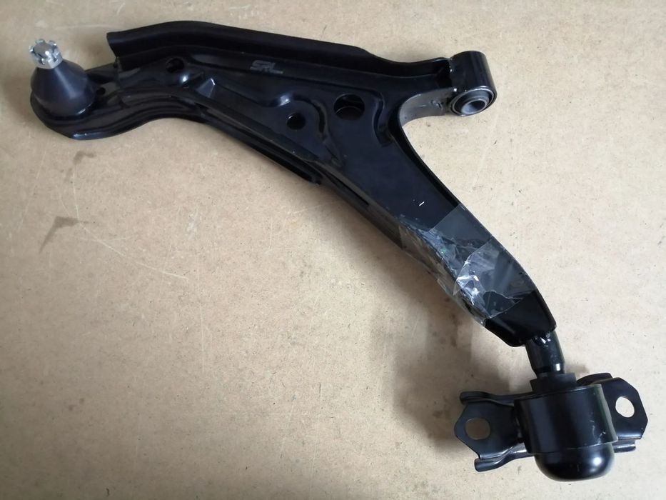 Braço / Braços de Suspensão - Nissan Primera
