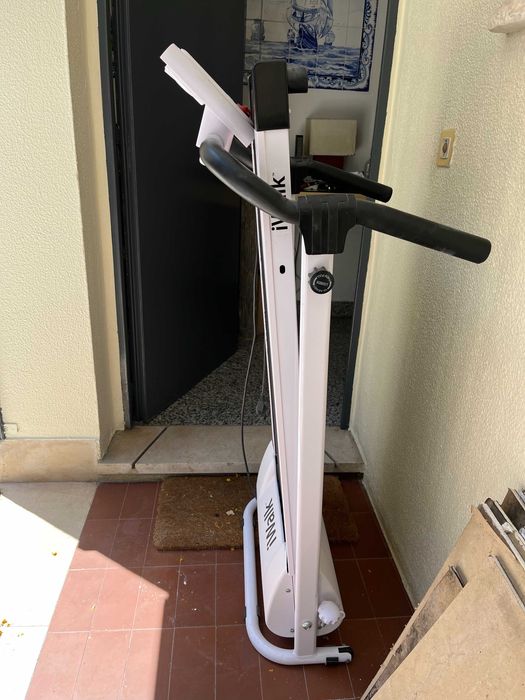 Passadeira Elétrica Dobrável iWalk Compacta e Funcional